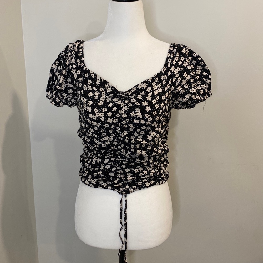 H&M Floral Cinch Top
